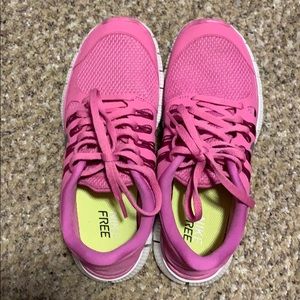 Women’s Nike free run 5.0